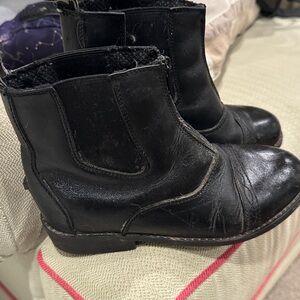 Dublin Child’s Paddock boots, size kids 4.